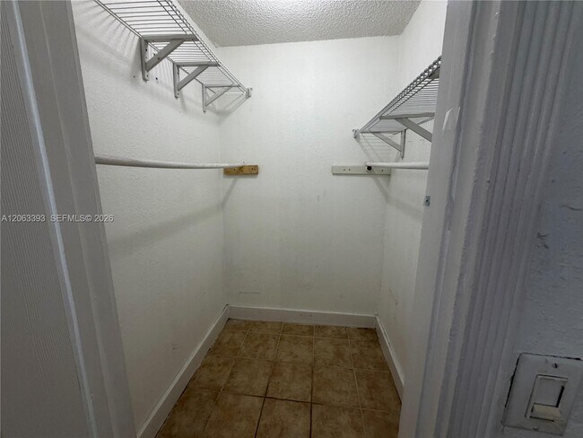 Building Photo - 3760 NW 115th Way