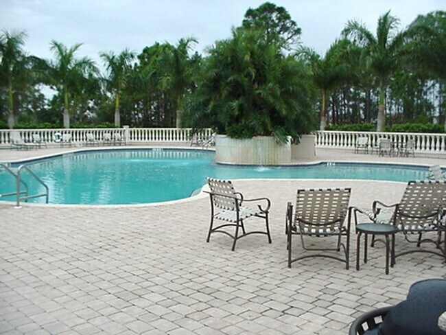 Building Photo - 4430 Corso Venetia Blvd