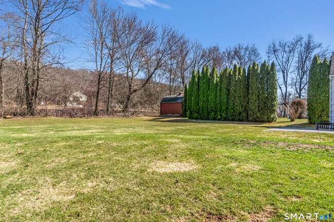 Building Photo - 466 High Hill Rd