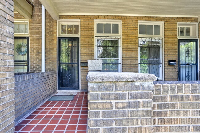 Building Photo - 3BD/1BA: Stunning Duplex in Baltimore City