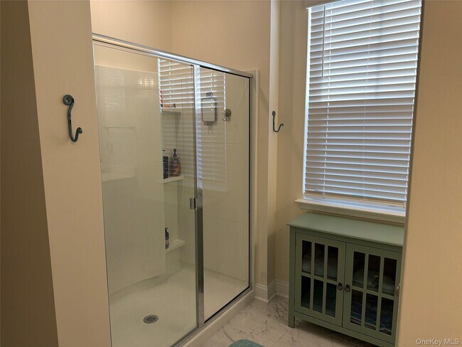 Building Photo - 261 Calhoun Fls Dr