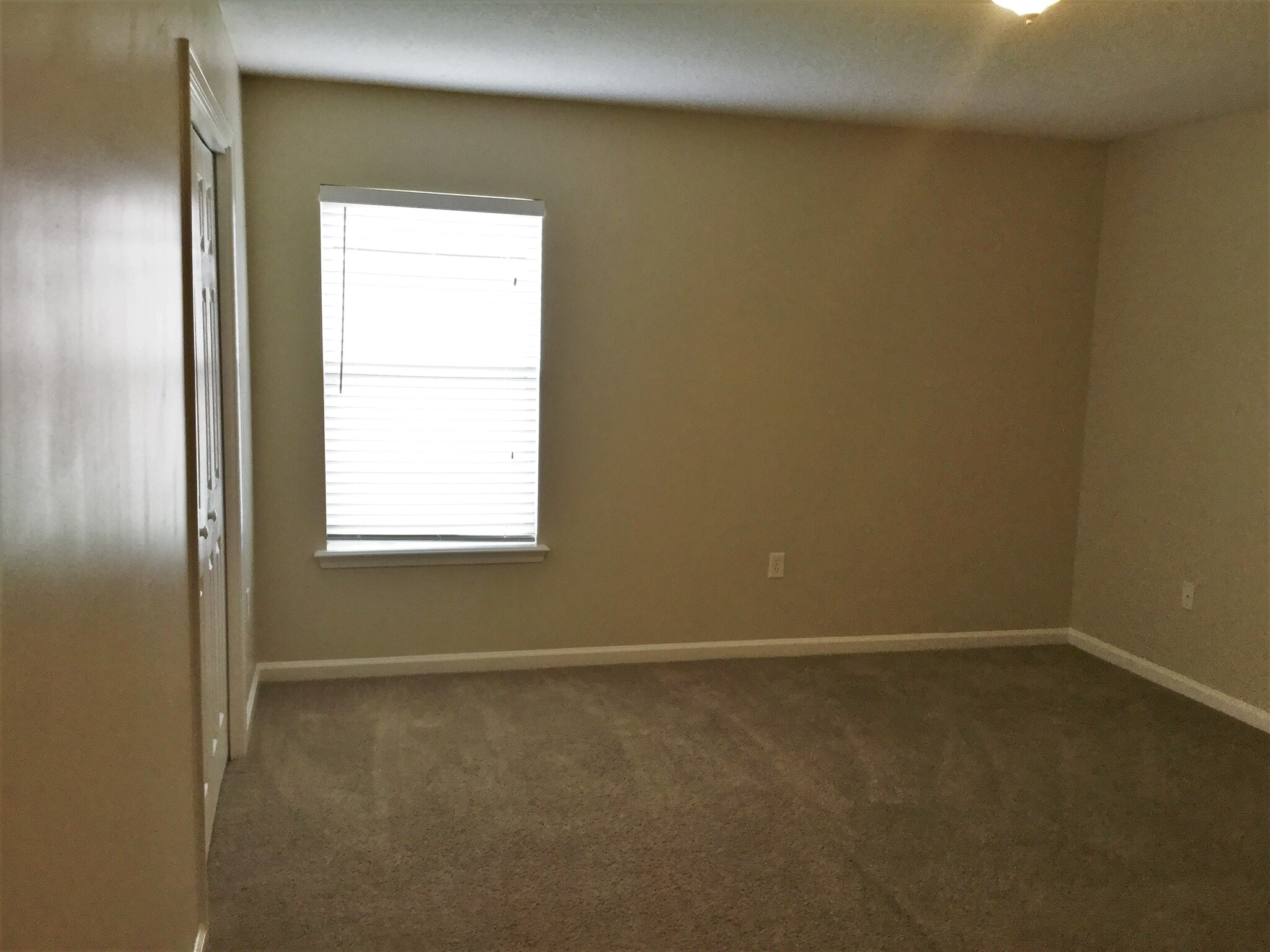 Building Photo - 11540 Jerry Adams Dr