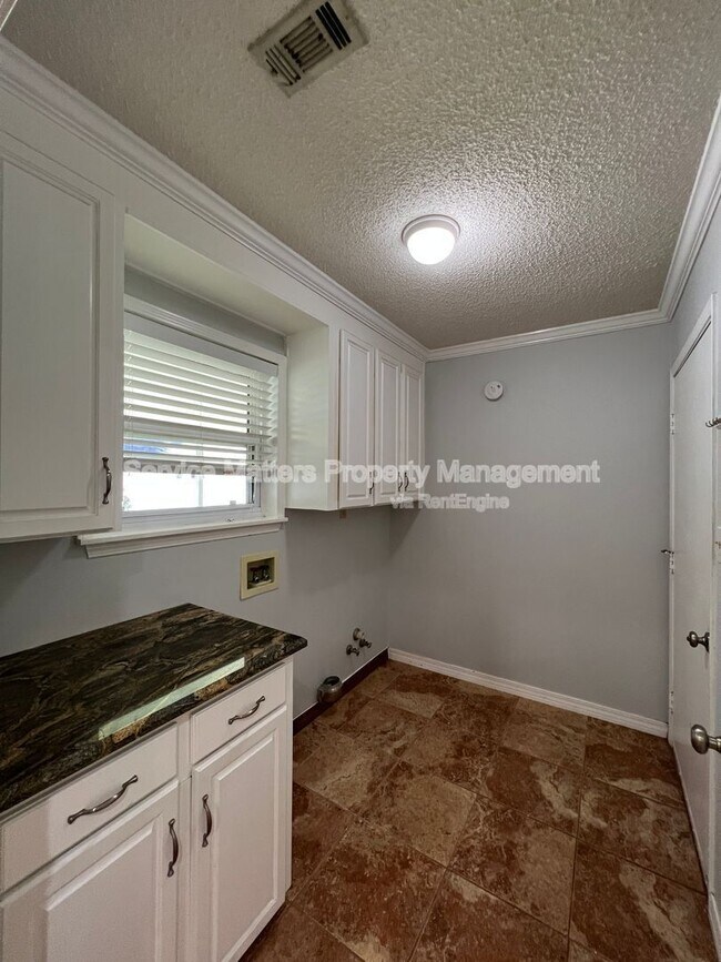 Building Photo - 3143 Aarons Way