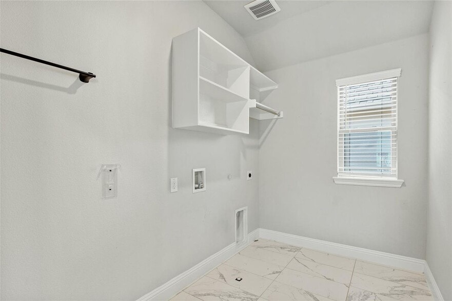 Building Photo - 4159 Runway Mews