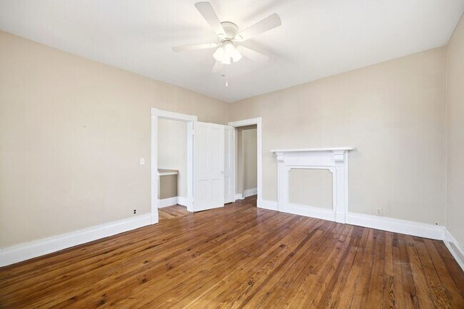 Building Photo - 6 N Washington St