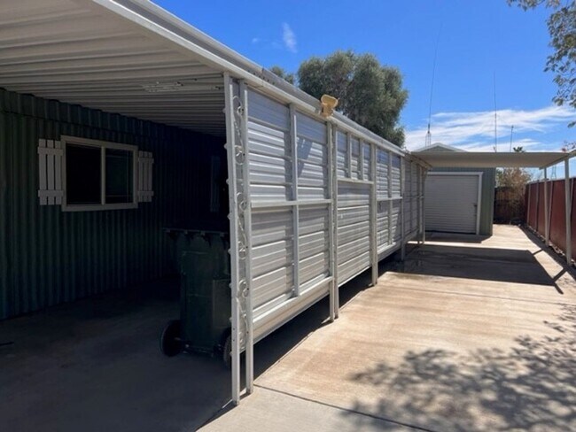 Building Photo - 4 Bedroom doublewide with Garage/Workshop ...