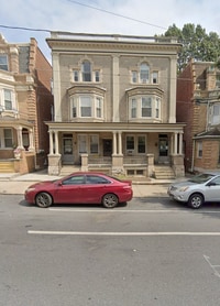 Building Photo - 135 College Ave