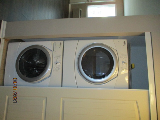Building Photo - 144 Bertram Dr