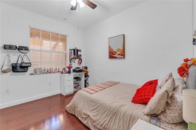 Building Photo - 8200 NW 128th Ln