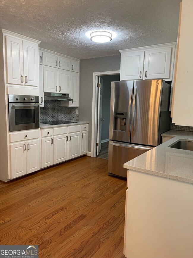 Building Photo - 2660 Turner Valley Cir SW