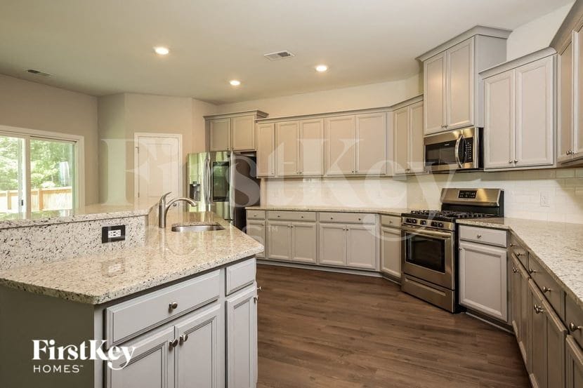 Building Photo - 235 Firewheel Ct