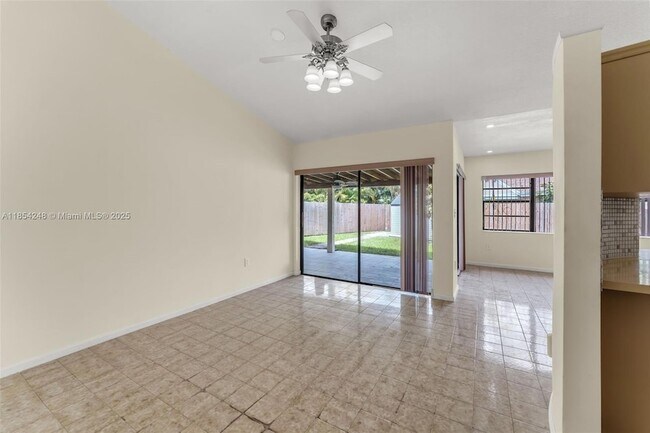 Building Photo - 9130 SW 101st Ave
