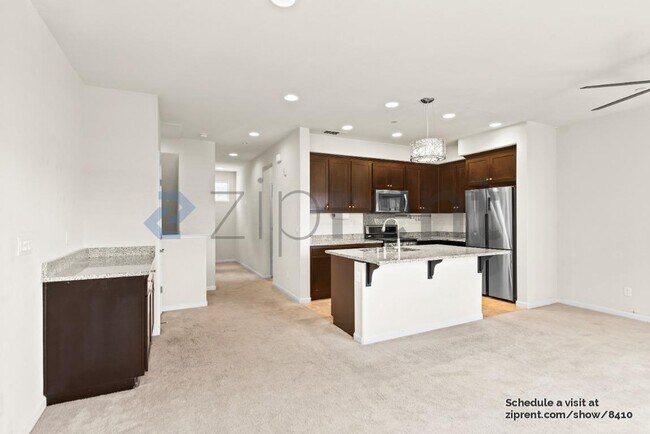 Building Photo - 5572 Campbell Ln