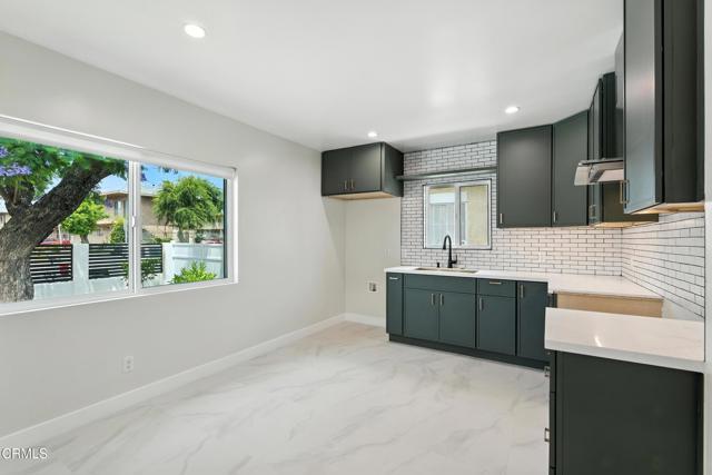 Building Photo - 6706 Riverton Ave
