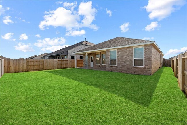 Building Photo - 16515 Mesquite Fld Dr