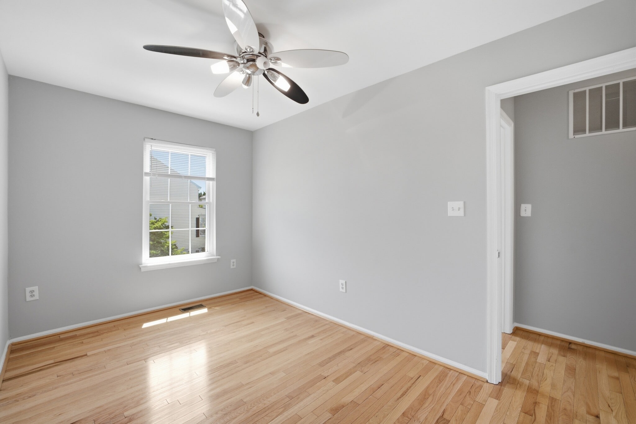 third floor bedroom 3 - 6228 William Edgar Dr