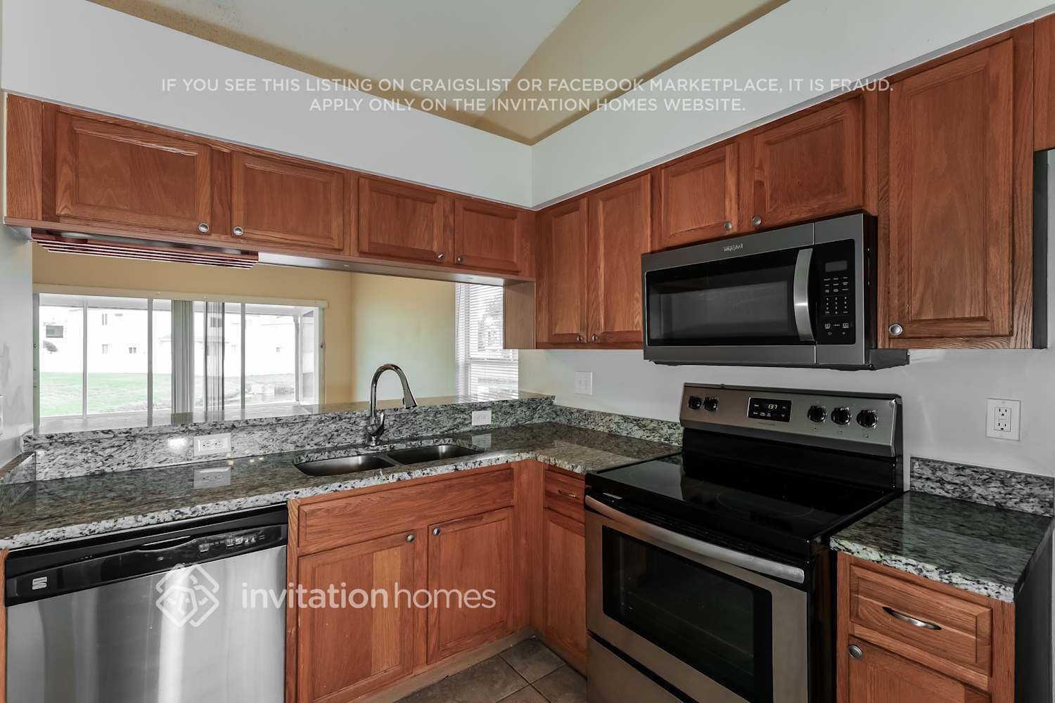 Building Photo - 27500 Waikiki Ct