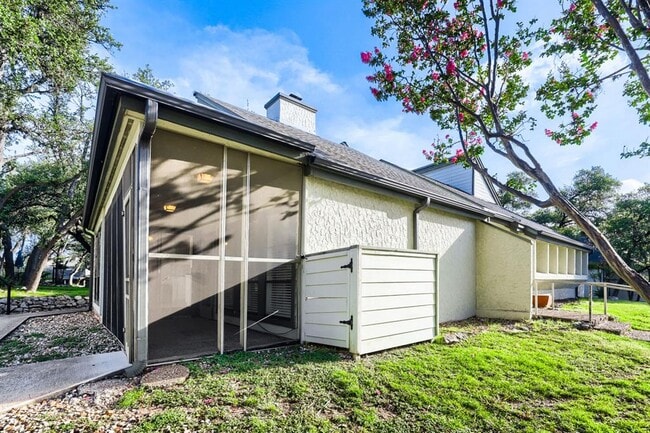 Building Photo - 11 Casa Verde St
