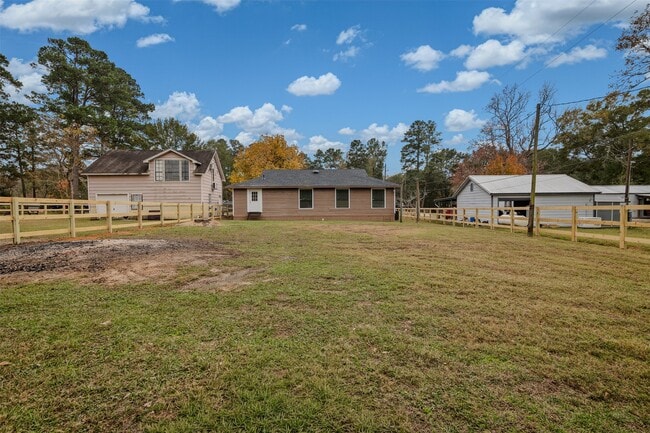 Building Photo - 38210 Green Willow St