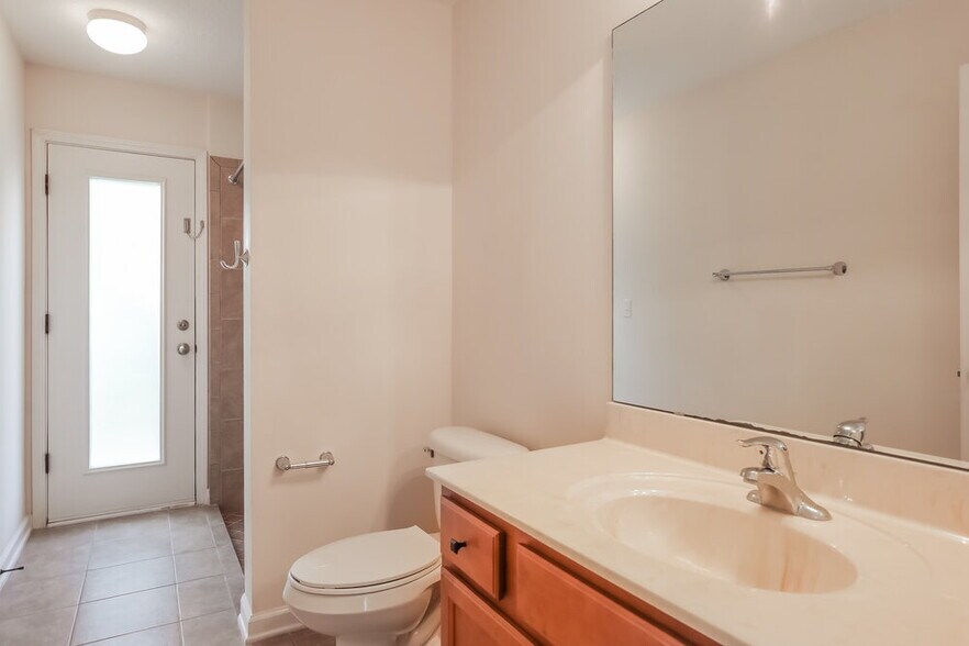 Building Photo - 1709 N Cappero Dr