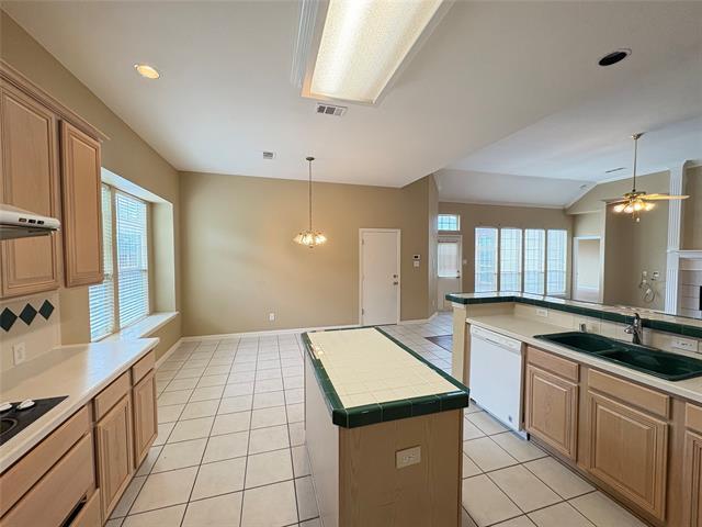 Building Photo - 7916 Aqua Vista Dr