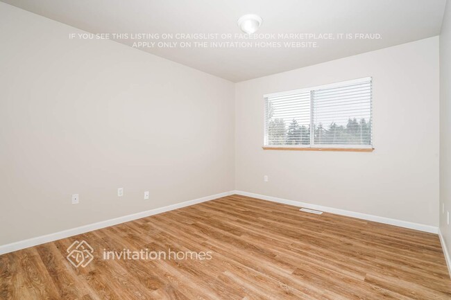 Building Photo - 2945 58th Ave NE