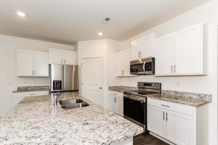 Building Photo - 5740 Timber Leaf Lp