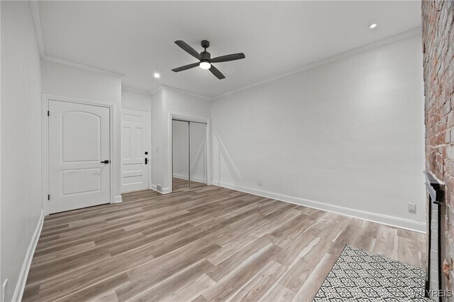 Building Photo - 522 W Ferry St