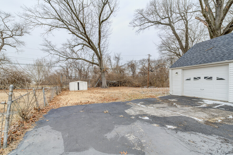 Building Photo - 12129 Aragon Ave