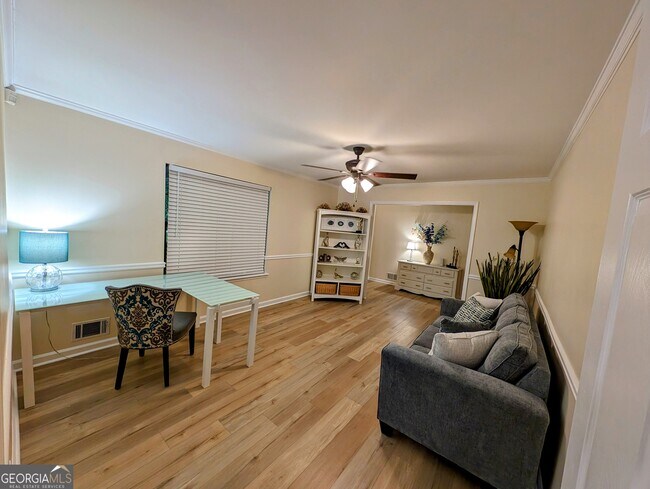 Building Photo - 7834 Fielder Rd