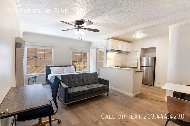 Building Photo - 709 Crenshaw Blvd