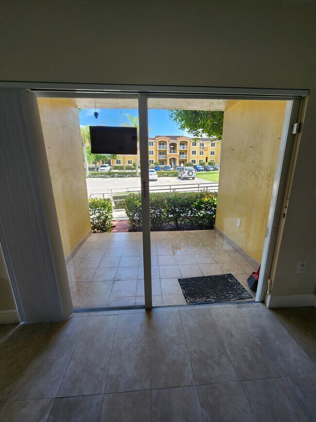 Building Photo - 21000 SW 87th Ave