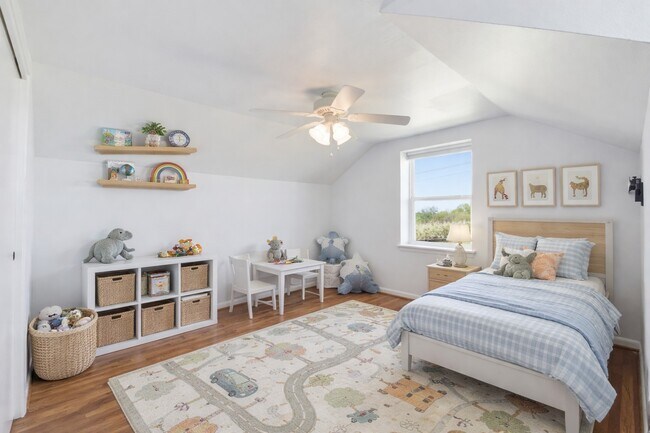 Building Photo - 180 Grove Rd