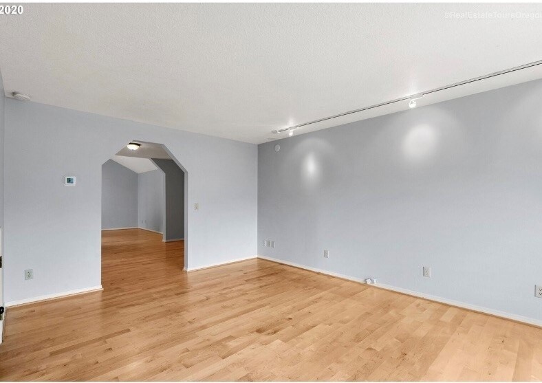 Building Photo - 16284 NW Lyndel Ln