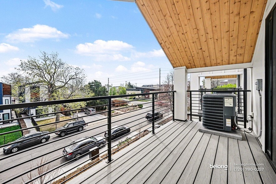 Building Photo - 1415 Zenobia St