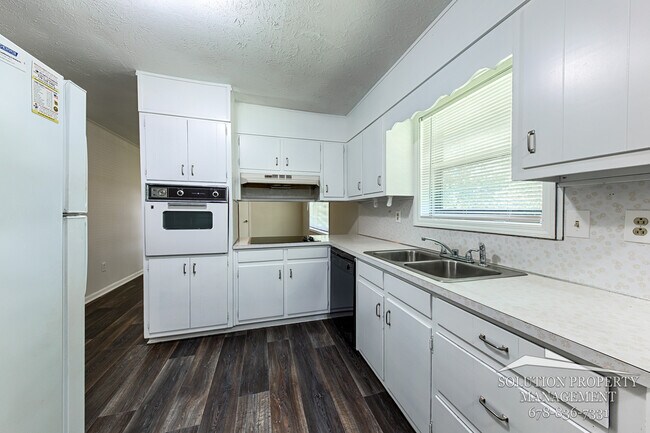 Building Photo - 4272 Carlos Ct