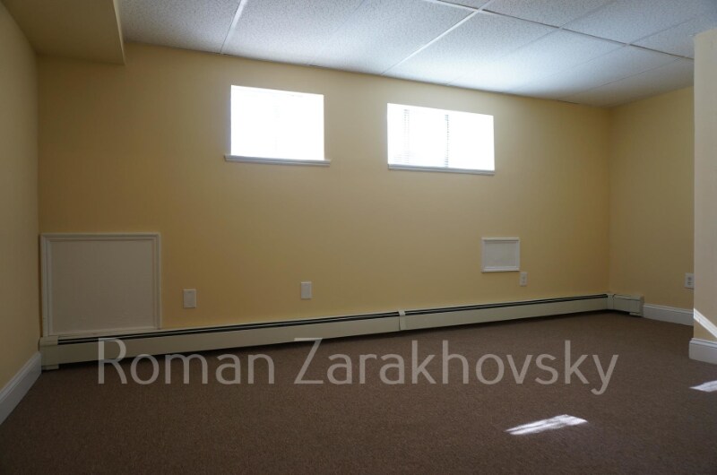 Building Photo - 74 Gardner St