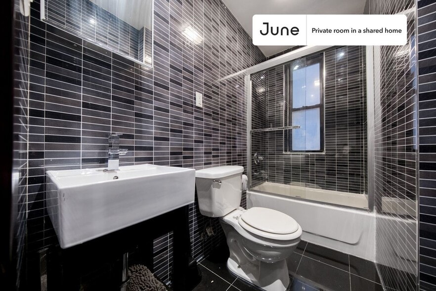 Building Photo - Room in Shared 3 bed/1 bath home in Central Harlem