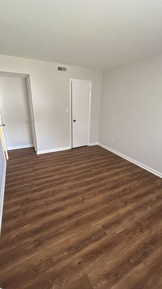 Building Photo - 11082 Harrowfield Rd