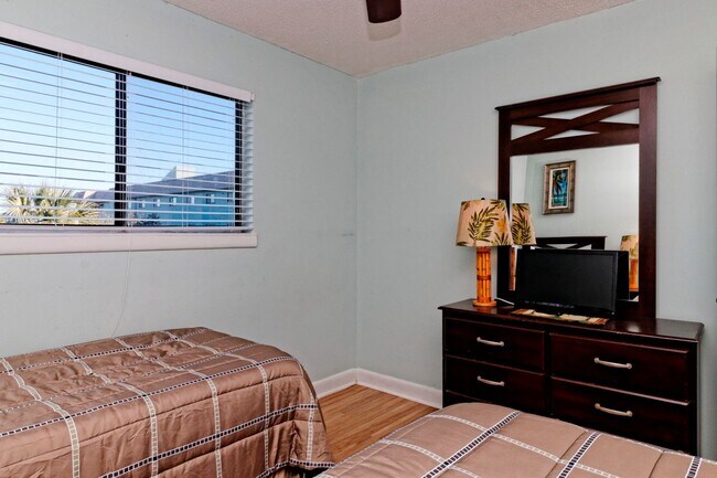 Building Photo - Furnished 2BR/2BA on Hilton Head - Hilton Head Resort Community - Available Now