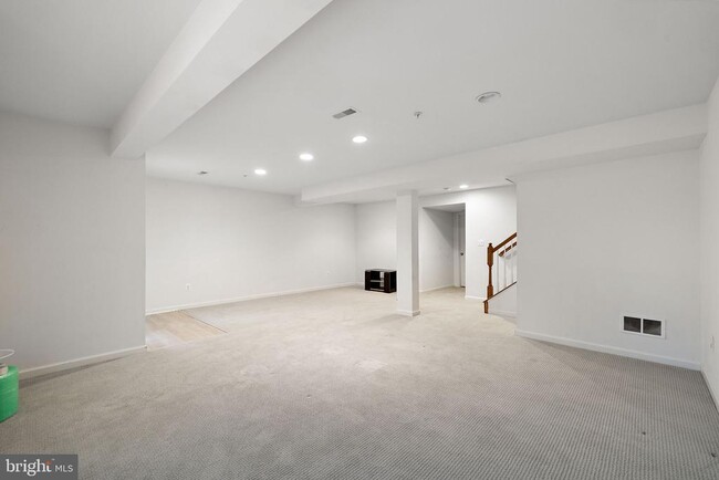 Building Photo - 253 Tall Trees Cir