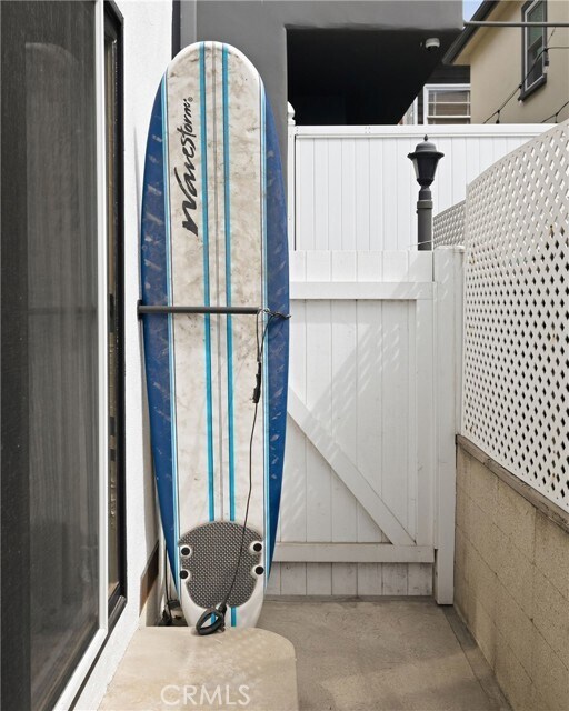 Building Photo - 208 Longfellow Ave