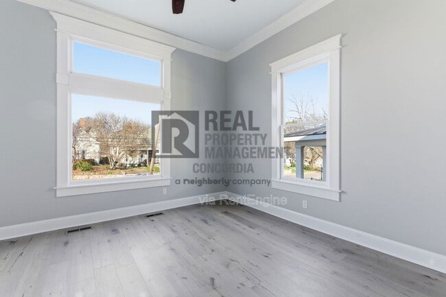 Building Photo - 1208 Woodland St