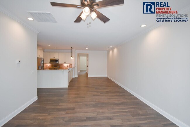 Building Photo - Beautiful and modern 3 bd home with attached garage and bonus room! Triple Siegle schools!