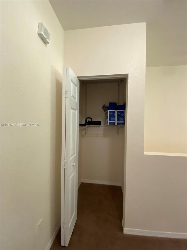 Building Photo - 1978 SE 23rd Terrace