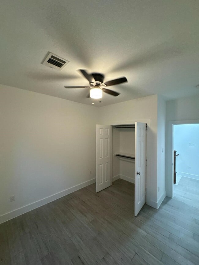 Building Photo - 8305 Prairie View Dr