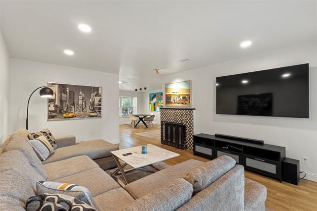 Building Photo - 7510 Riverbrook Dr