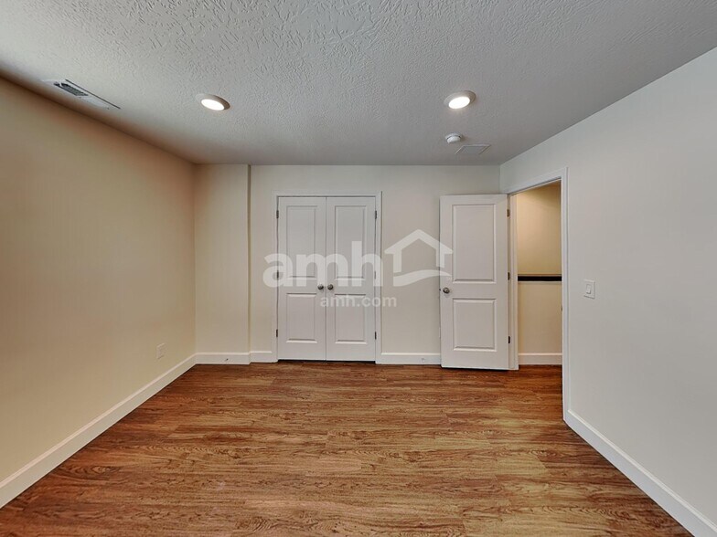 Building Photo - 4359 N Morgan Way