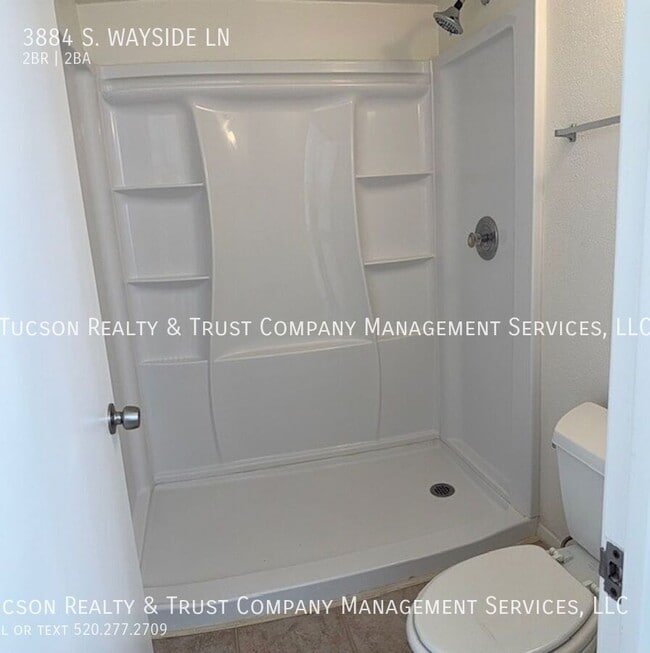 Building Photo - 3884 S Wayside Ln