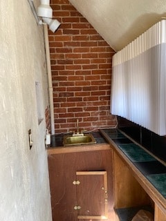 mudroom - 3425 Bryant St